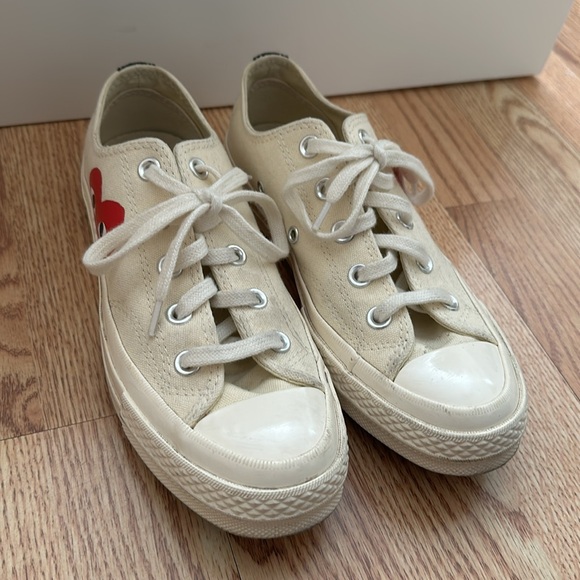 Limited Edition CDG Low Converse - Picture 4 of 6
